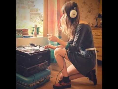 Akasha - She's Groovy