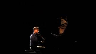 Pierre Lapointe - Au 27-100 Rue de Partances @ Francophonie en Fête 2012