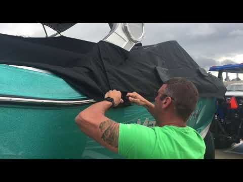 MasterCraft® X22 Mooring Cover Install