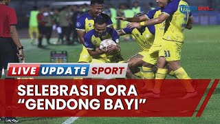Gol Tocantins dan Pora Bikin Suporter Barito Putera Tersenyum Lebar! Lakukan SELEBRASI Gendong Bayi