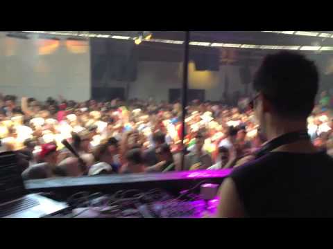 Dubfire plays "Stiv Hey, Ricky Ebner - Influential" @ Elrow Barcelona