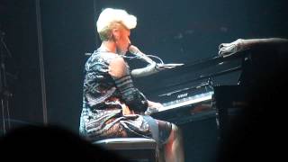 Emeli Sande Performs I Wish I Knew How To Feel Free Live At Birmingham Symphony Hall 08.11.12