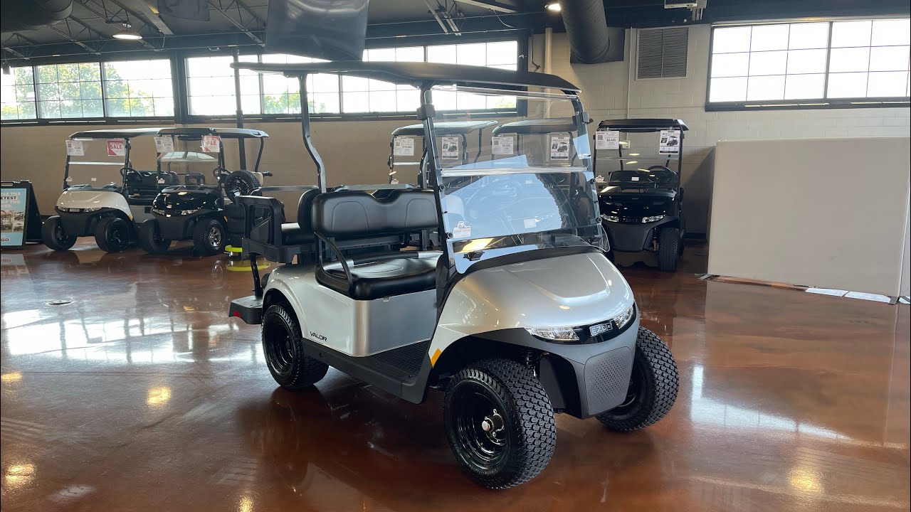 2027 E-Z-GO RXV 4 Valor S 13.5-hp Gas Golf Car - Gas