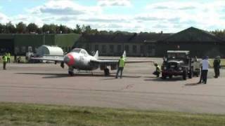 preview picture of video 'de Havilland Vampire Trainer Cold Start SK28'