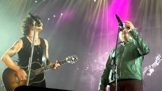 ENRIQUE BUNBURY Y MANUEL MORETTI - LUNA PARK 12-04-2014 HD