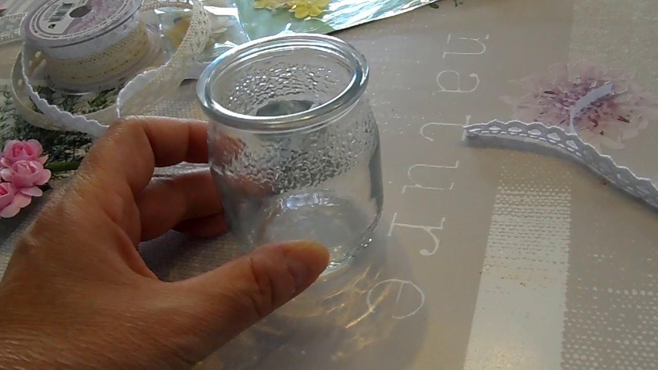 Jolie façon de recycler un petit  pot  en verre  en deux  minutes