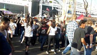 Vandals "Oi to the World" Pit at 2011 Ink and Iron