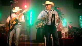 Hay Ojitos - Intocable
