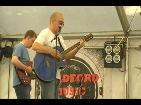 Shetters, Shorty and the halfpoles - cart mell fell hell -  live at the Bradford mela