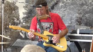 Philippe Menard plays Rory G @ the Kwadendamme Blues Festival 2015 (2)