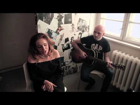 SMS - Aleksandra Jabłonka feat. Maciek Czemplik (live acoustic version)