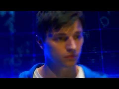 video thumnail