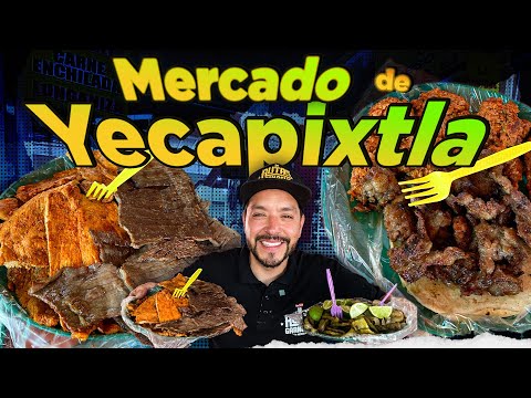 ¡TACOS de CECINA con INSECTOS VIVOS! 😱 | TODO lo que puedes COMER en el Mercado de Yecapixtla