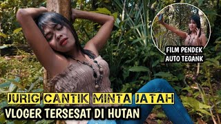 Download lagu Vlogger lost in the forest - Short film mp3