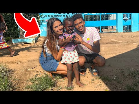 Ho Adottato una povera Bambina Africana con la mia Ragazza...