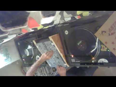 Dj Mohm mix 02 on the radio