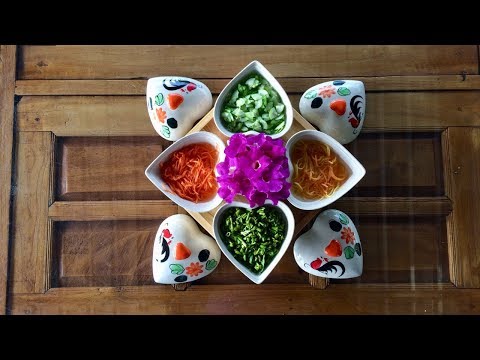 ที่จะซื้อในซี่ค้อนของ ธ อร์ วิดีโอสาวตื่นเต้น