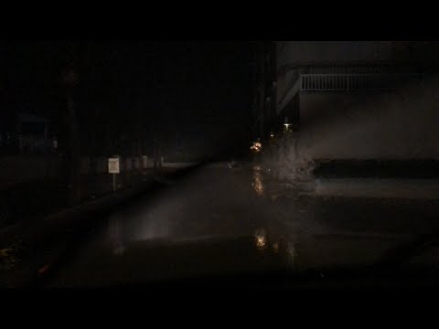 LIVE CHASE Hurricane Nicole in Melbourne Beach Florida!