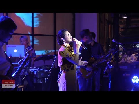 Andien - Belahan Jantungku @ Album Showcase METAMORFOSA [HD]