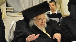 הלוויה של רבי מנחם מנדל שנייבלג - גאב"ד מנצ'סטר | Funeral of Rav Schneebalg Zt”l, Rav of Manchester