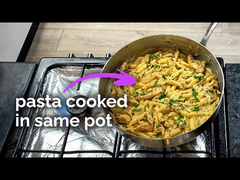 One Pot Garlic Parmesan Chicken Pasta