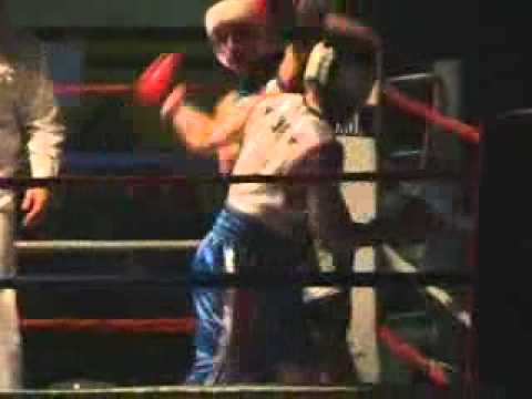 Leandro Darío Esperante vs. Matías Ariel "El Loco" García (amateur)