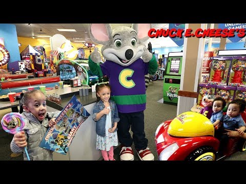 Chuck E Cheese Family Fun! Kids Indoor Play Area and Arcade Games Challenge