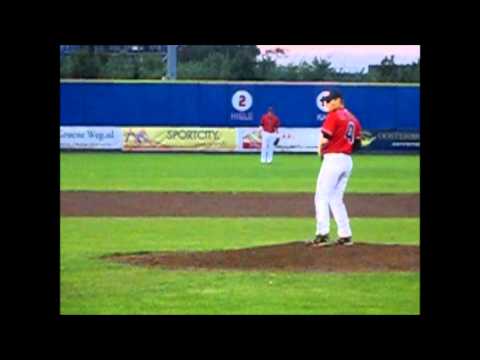 Kim van Lavieren Pitching for UVV