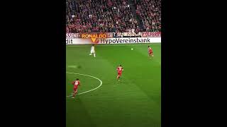 Referee reacts to Ronaldo's Insane Goal 🤯🥶