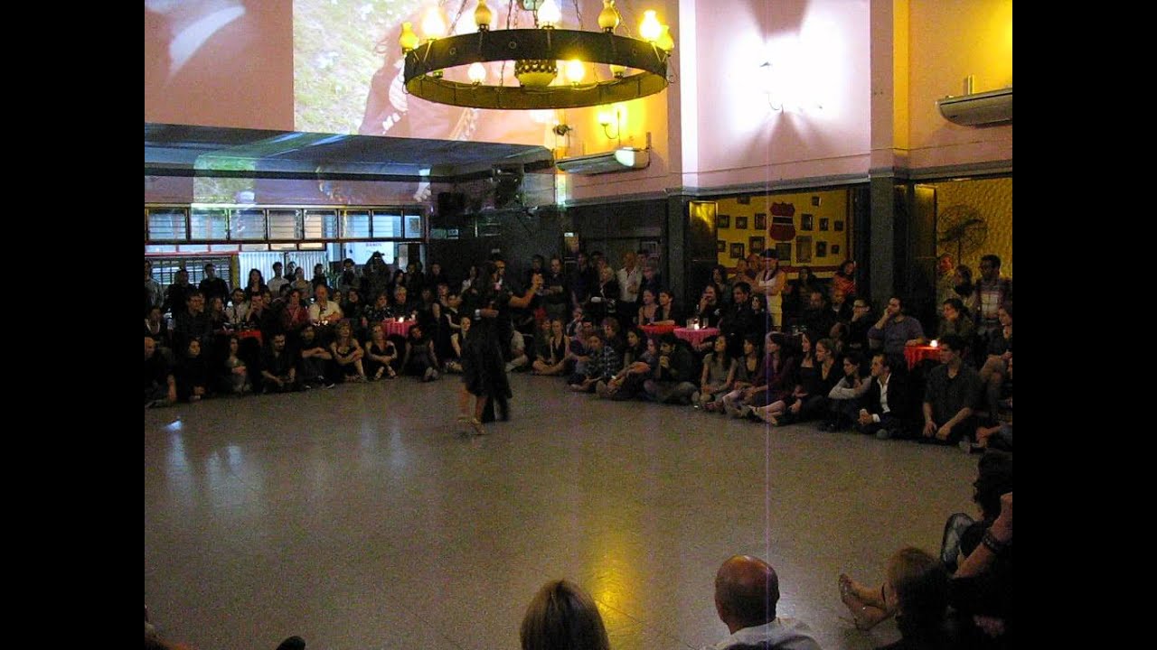 CHRISTIAN MÁRQUEZ y VIRGINIA GÓMEZ "LOS TOTIS" en ¡Viva la Pepa! milonga 4/4