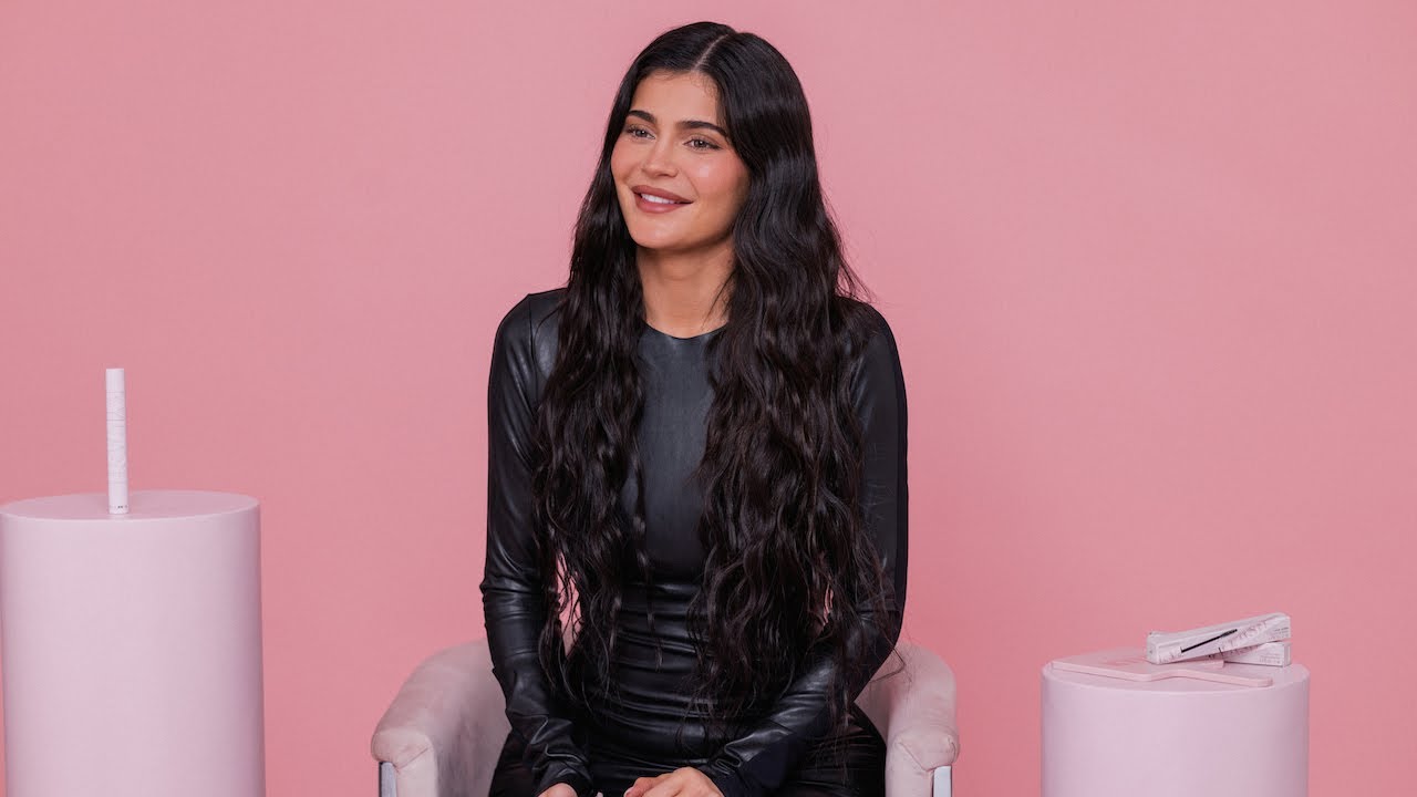 Kylie Jenner Kylash mascara announcement