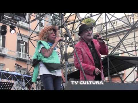 PIETRA MONTECORVINO con TONINO CAROTONE AL 1 MAGGIO 2017 P.ZZA DANTE - NAPOLI
