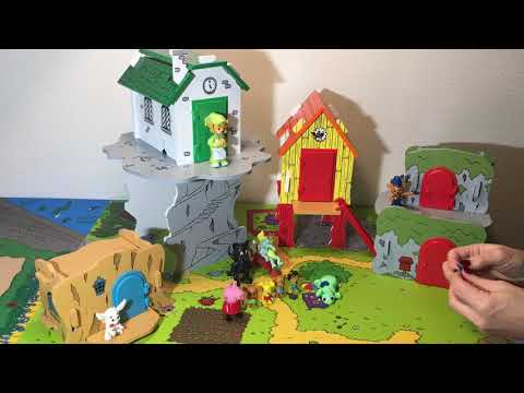 I denna underbara leksak leker Bamse i Bamsebyn. Med Bamse, Skalman, Lille Skutts och Farmor