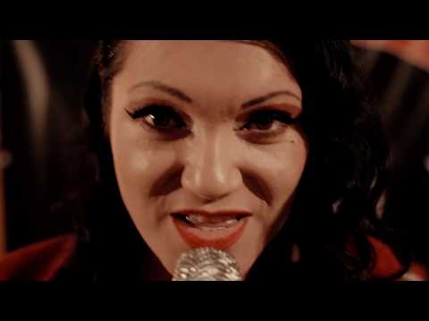 Maja Založnik Moonshine TRIO promo video ( pop covers )