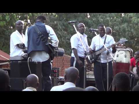 MALAWI POLICE BAND SING AGAINST ALBINO KILLINGS