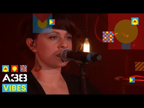 Nouvelle Vague - Guns of Brixton // Live 2018 // A38 Vibes