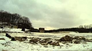 preview picture of video 'Lakehurst Dam - Maquoketa River Flood of 2013 (Video 1)'