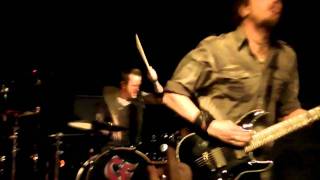 Crossfade - Colors (Live at the Handlebar)