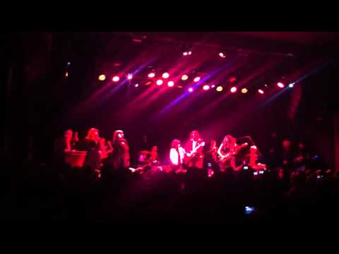 wanda jackson with jack white "shakin' all over" live at music hall of williamsburg 1/21/11