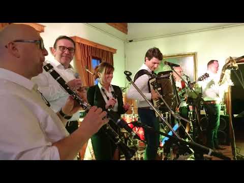 Pajdaši / Oberkrainer Kameraden - Zapoj in zaigraj / Sing Dir ein kleines Lied