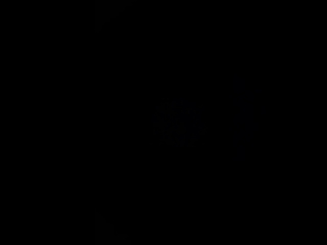 نصف طقم  بتصميم فراشه