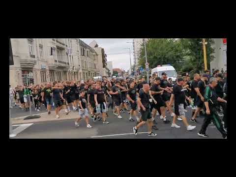 ETO FC - RAPID WIEN szurkolói menet, illetve rendőri kíséretük Győrben. ( 2025 08. 21. ) 