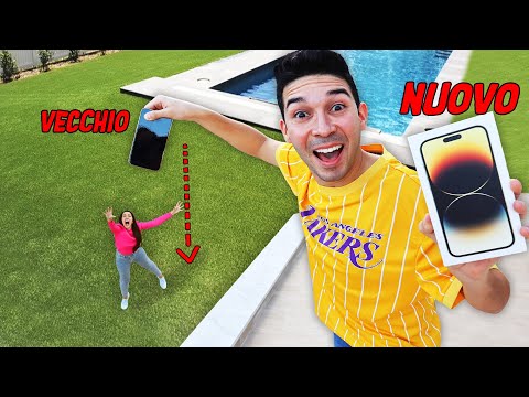 ROMPO IL TELEFONO DELLA MIA RAGAZZA E LA SORPRENDO CON IL NUOVO IPHONE 14 PRO MAX!