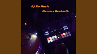 Download lagu Dj Memori Berkasih mp3