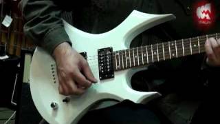 Video thumbnail for Электрогитара B.C.RICH VG1 by PopMusicRu