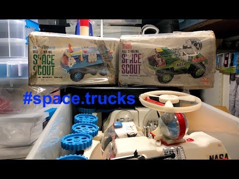 Marx Toys Battery Operated "Hill Climbing Space Scout" (1968) in Blue! with MOON GRABBER ARMS!!