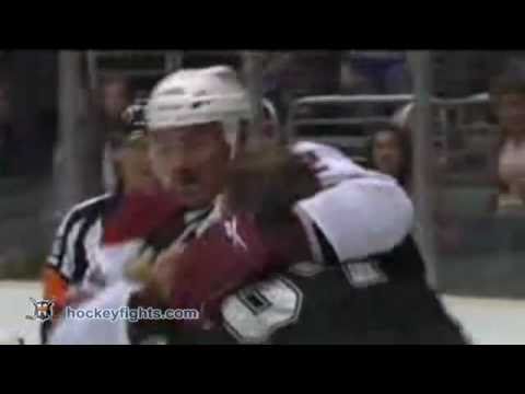 Paul Bissonnette vs Kyle Clifford Sep 23, 2010