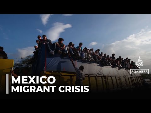 Migrants in Mexico: Thousands trapped since Trump's immigration crackdown