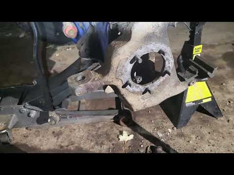 1993-94 Ford Ranger 4x4 How to replace Lower and Upper ball joints