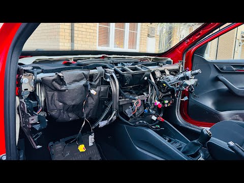 Rebuilding a 2018 Skoda Fabia mk3 from copart dashboard removal & install P160900